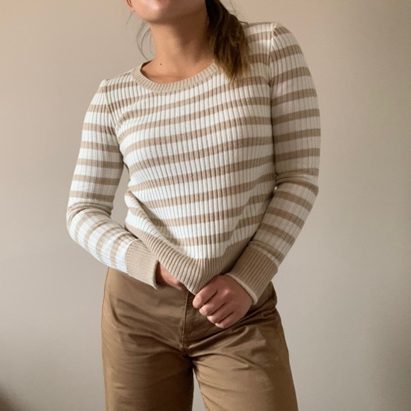 2/$30🌟Striped sweater - Picture 4 of 4